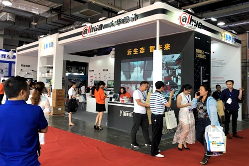 湖南銘騰智能科技有限公司,智能停車場(chǎng)管理系統(tǒng),智能化監(jiān)控系統(tǒng)服務(wù),智能防盜報(bào)警系統(tǒng)